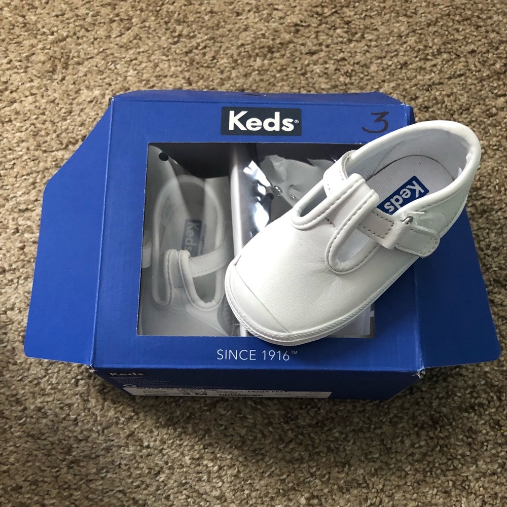 Keds infant T strap shoes